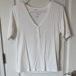 Banana Republic Classic White V-Neck Tee